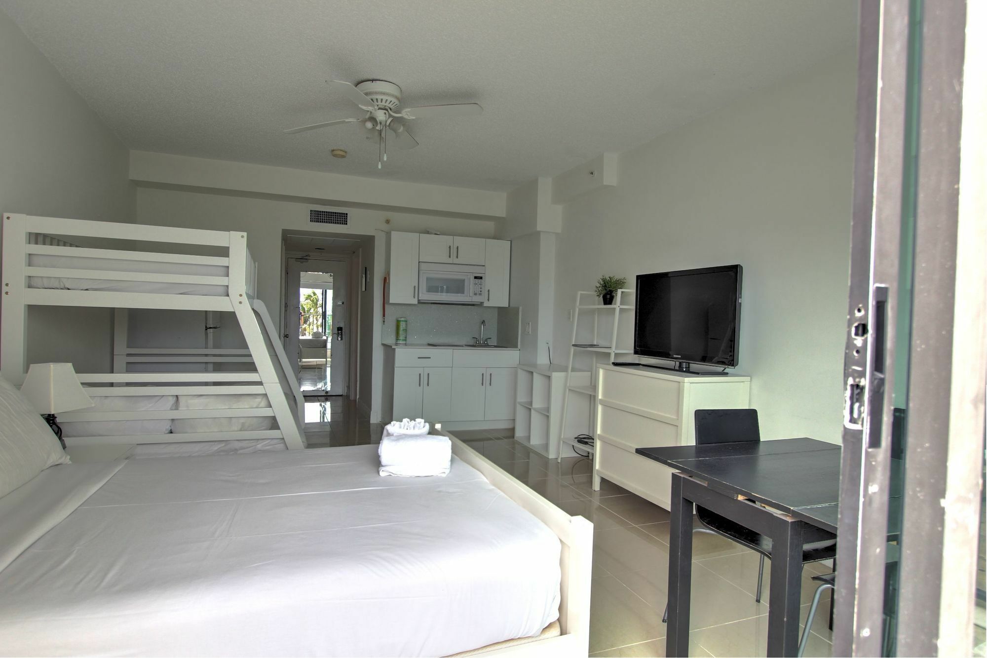 Private Apartments At The Casablanca Miami Beach Extérieur photo